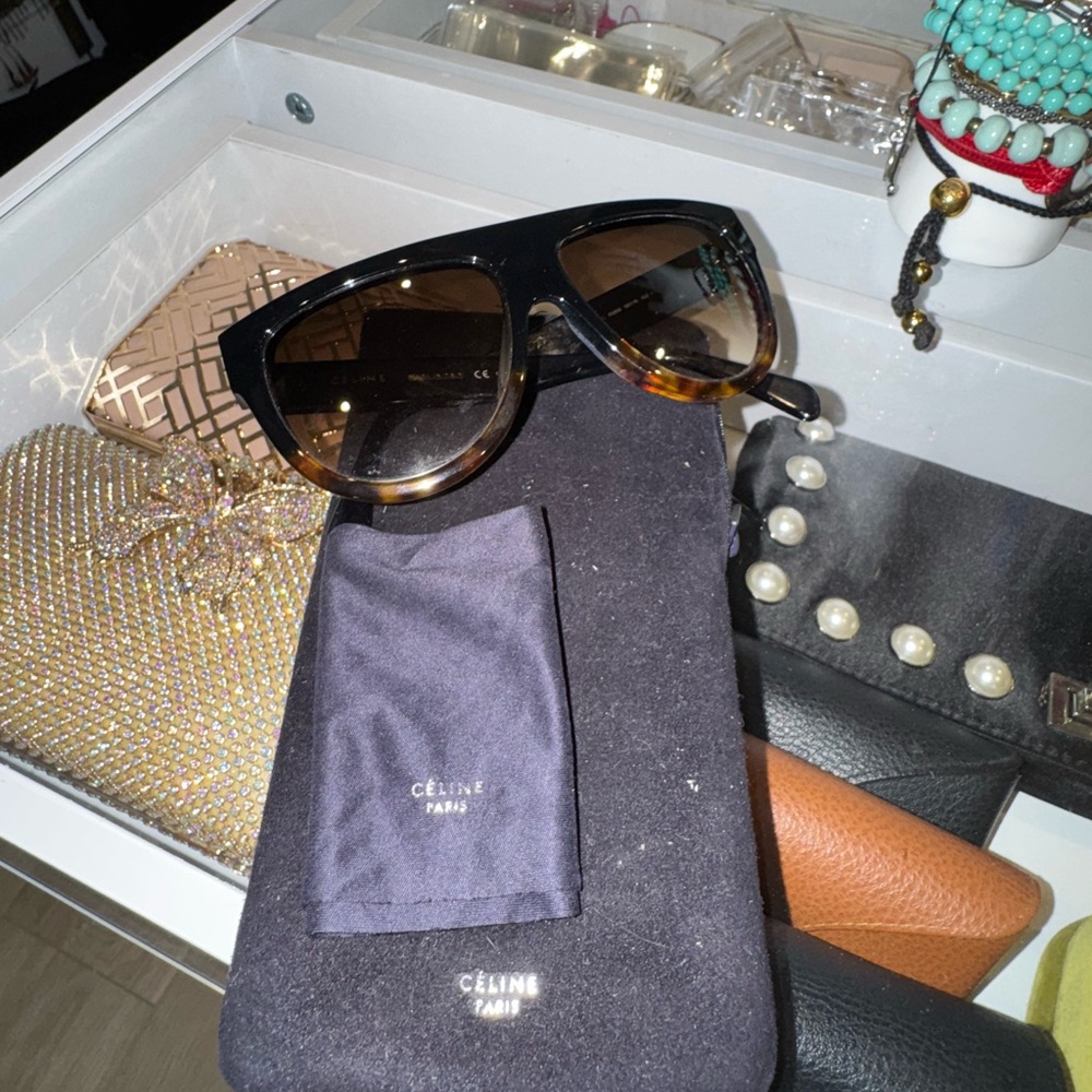 Celine Tortoise Shell Sunglasses - Picture 4 of 7